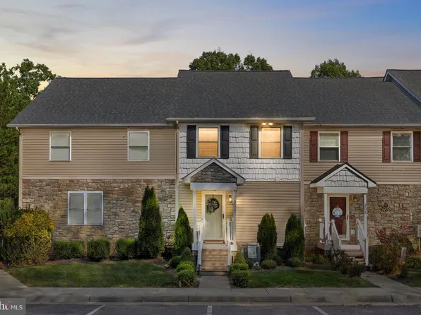 306 Lake Front Dr, Mineral, VA 23117