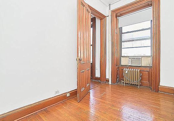 5th image of 266 W 23rd St APT 3