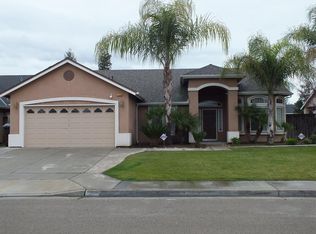 552 Vernazza Ave, Dinuba, CA 93618