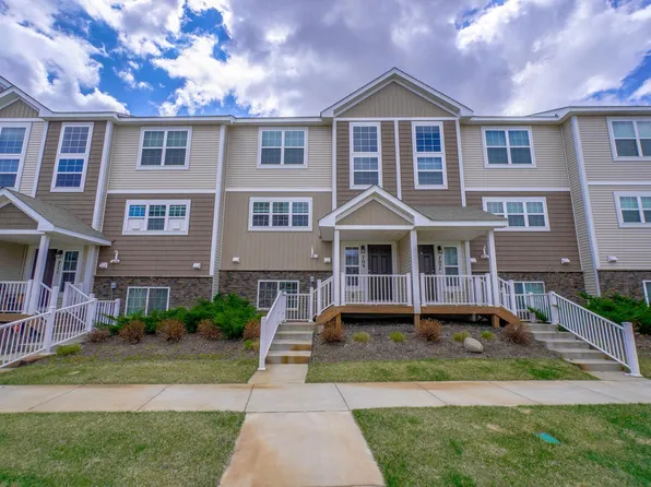 709 Eagle Ct, Lino Lakes, MN 55014