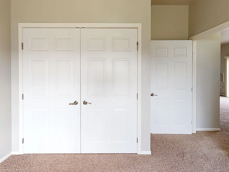 Crystal Creek Apartments — Photo 46