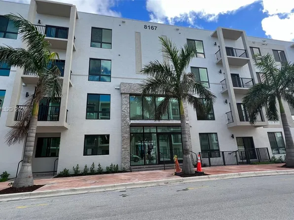8167 NW 41st St #E-307, Miami, FL 33166