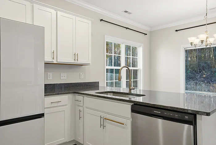 106 Knotts Berry Rd — Photo 19