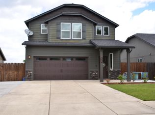 924 Pendleton Dr, Medford, OR 97501