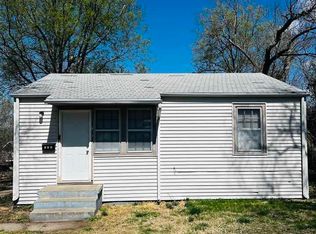 748 W 1st St, Junction City, KS 66441