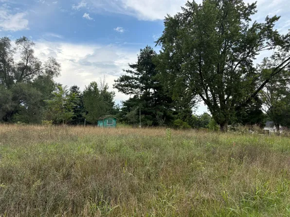 34038 10th Ave, Gobles, MI 49055