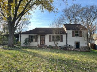 2112 Pinewood Rd, Nashville, TN 37216