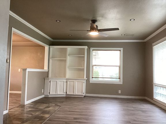 3rd image of 1222 W Saginaw Way Unit A