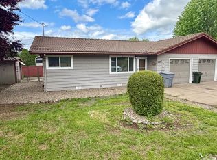 3485-3487 NW Honeywood Dr, Albany, OR 97321