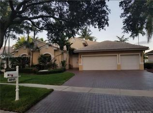 4045 SW 151st Ter, Hollywood, FL 33027