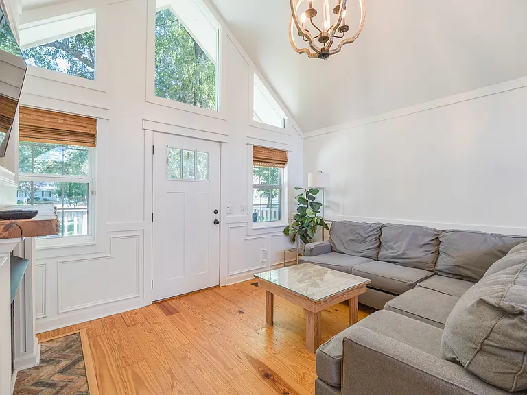 307 Doe Run Cir — Photo 117