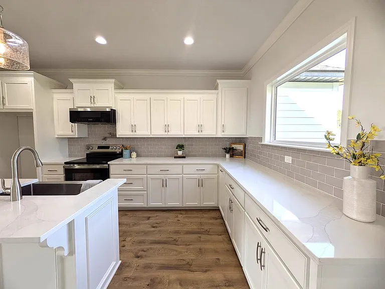 111 Nicole Britt Dr — Photo 11