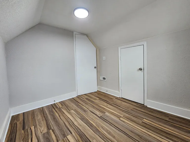 4903 NE Vivion Rd — Photo 11