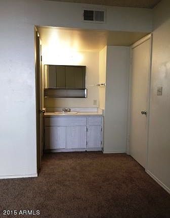 3rd image of 1718 E Campbell Ave APT 19