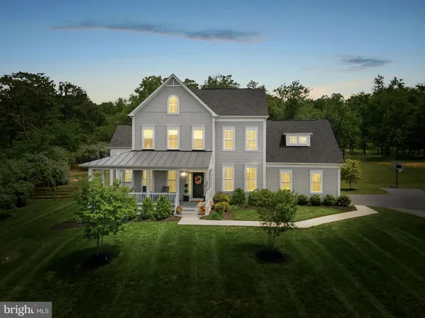 18210 Presidio Pl, Round Hill, VA 20141