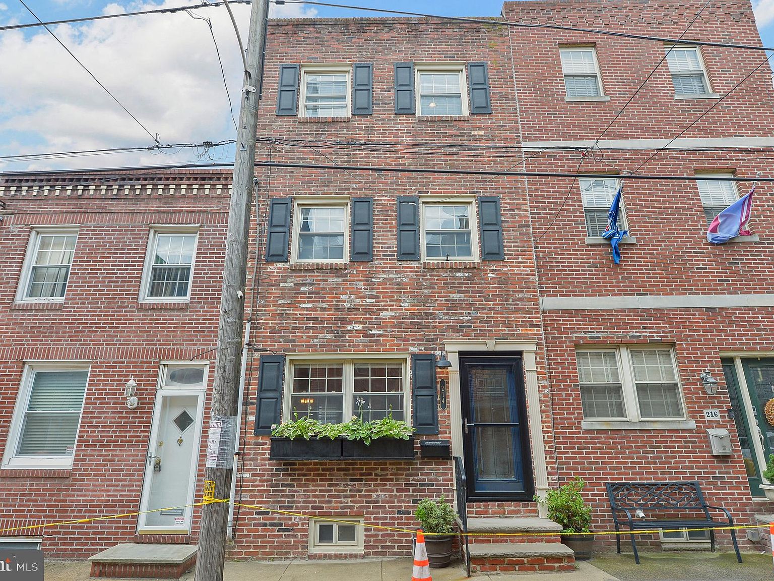 214 Wilder St, Philadelphia, PA 19147 | Zillow