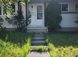 92 Pensville Rd SE, Calgary, AB T2A 4K5
