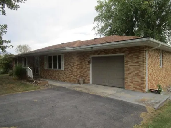 305 Winstead Rd, Cobden, IL 62920