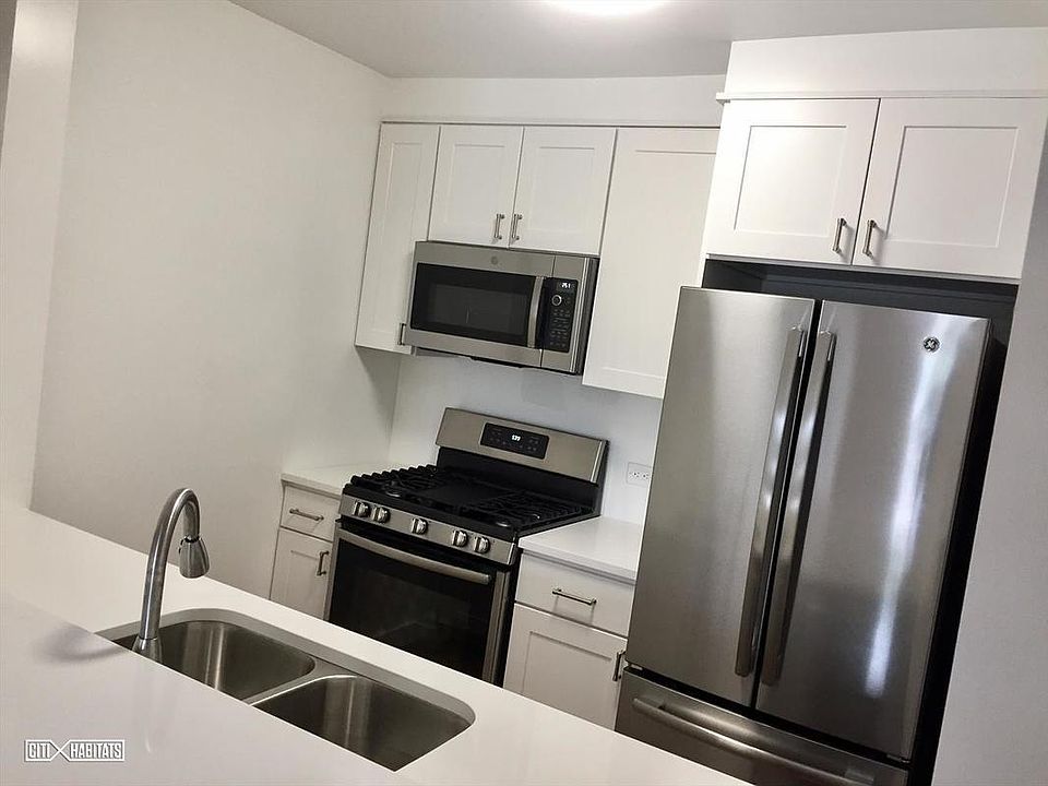 1st image of 7525 153rd St APT 249