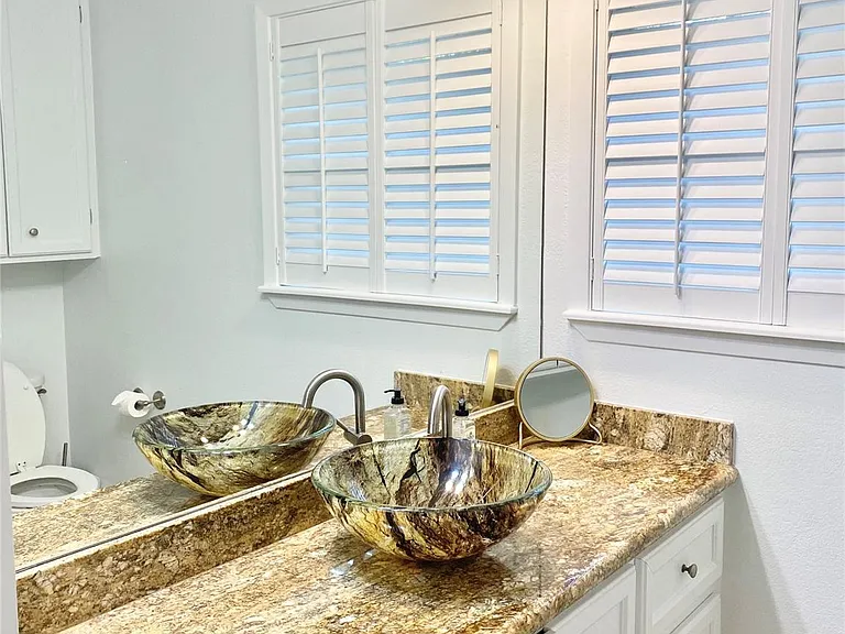 729 Camelot Ln — Photo 19