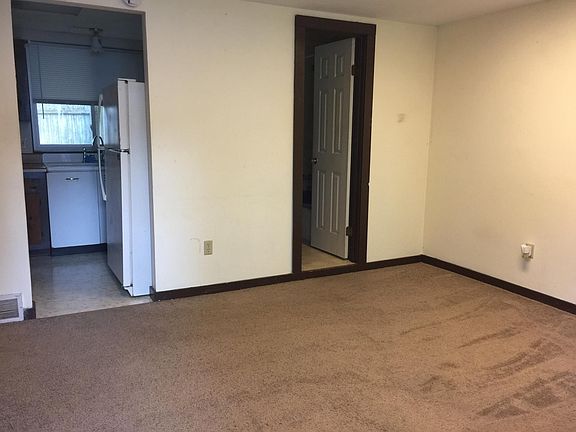 2nd image of 260 Goodview Ave APT C