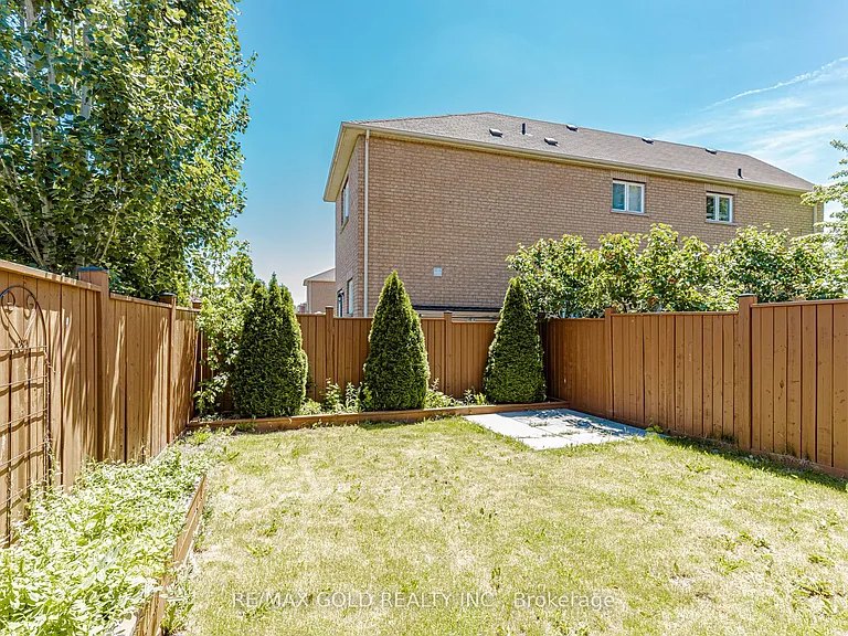 65 Niagara Trl — Photo 47