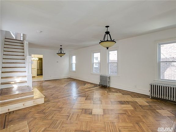 3rd image of 9436 211th St
