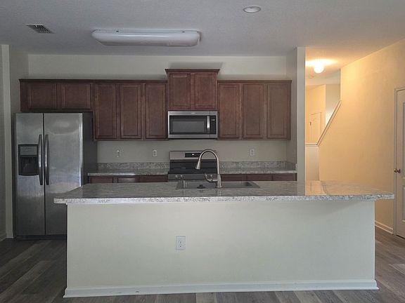 5th image of 82 Ashby Landing Way St