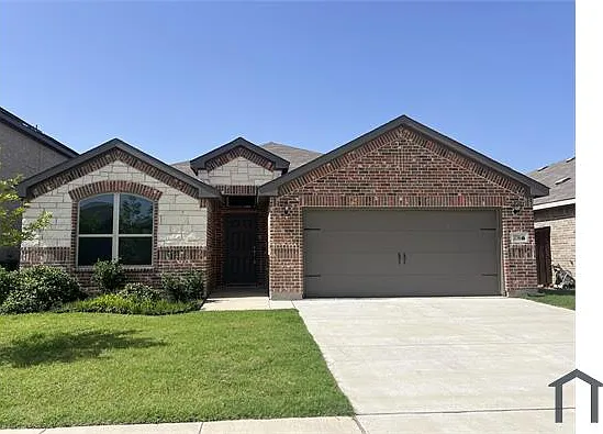 4 bed, 2022 sqft, $2,650 — Photo 2