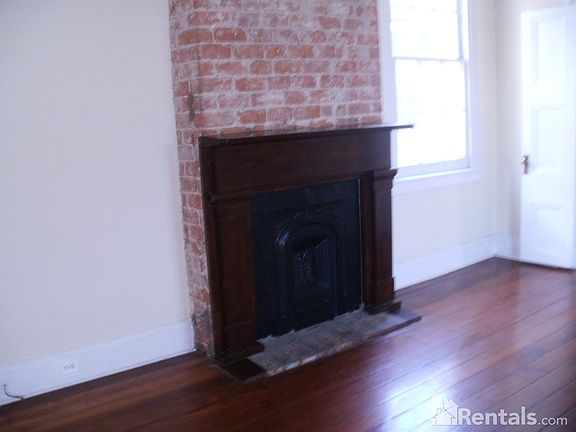 2nd image of 2220 Constance St