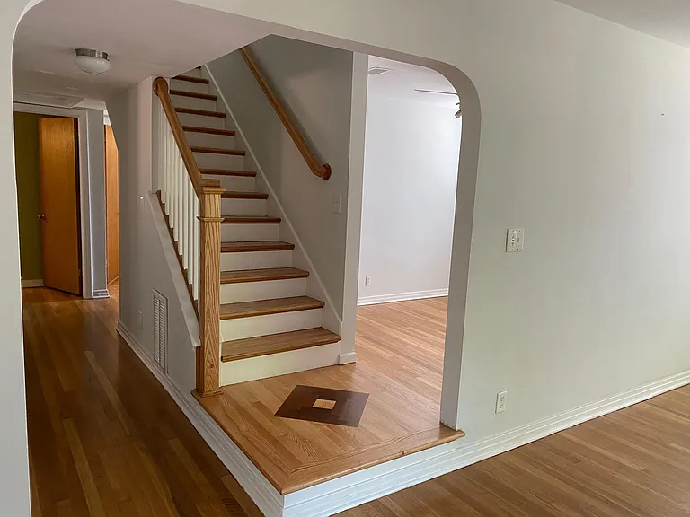 3722 Saint Johns Ave — Photo 21
