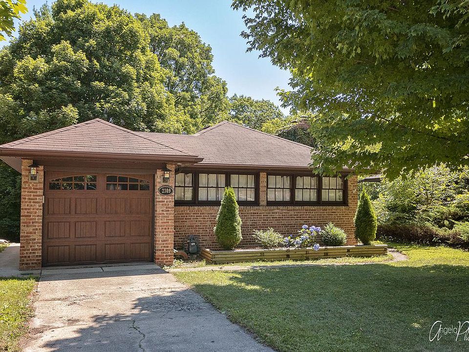 1st image of 2309 Alta Vista Dr