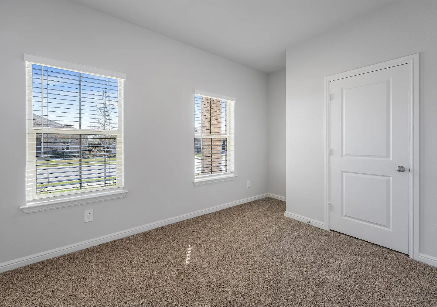 115 Hibiscus Drive — Photo 4