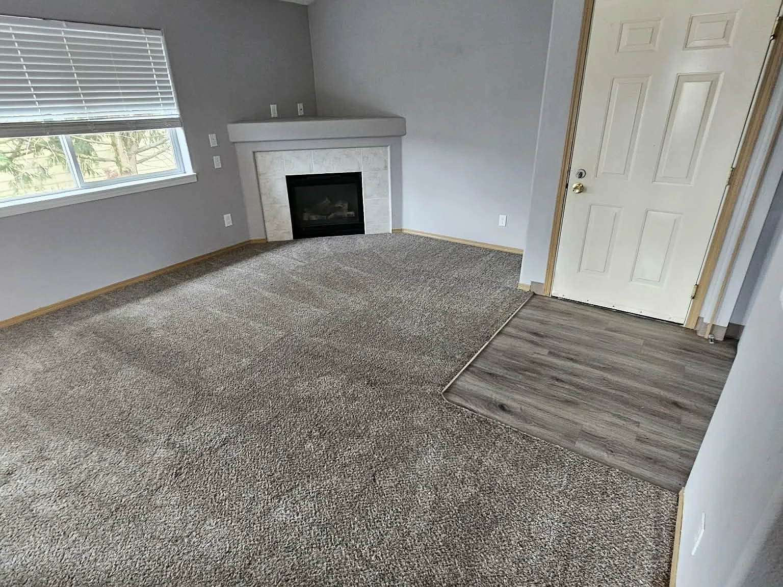 3 bed, 1034 sqft, $1,850 — Photo 2