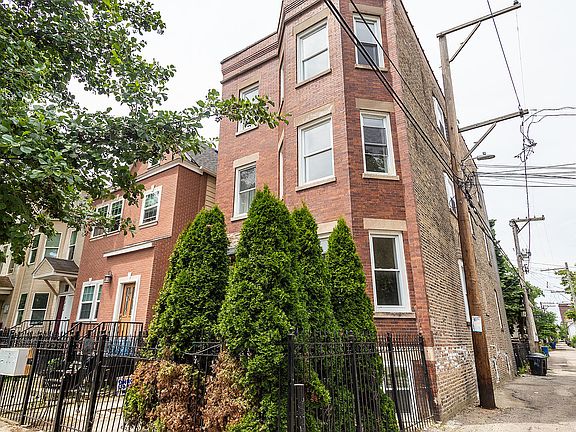 3rd image of 1840 N Saint Louis Ave #1
