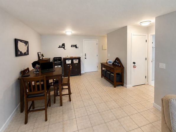 9 Kenmar Dr Unit 13