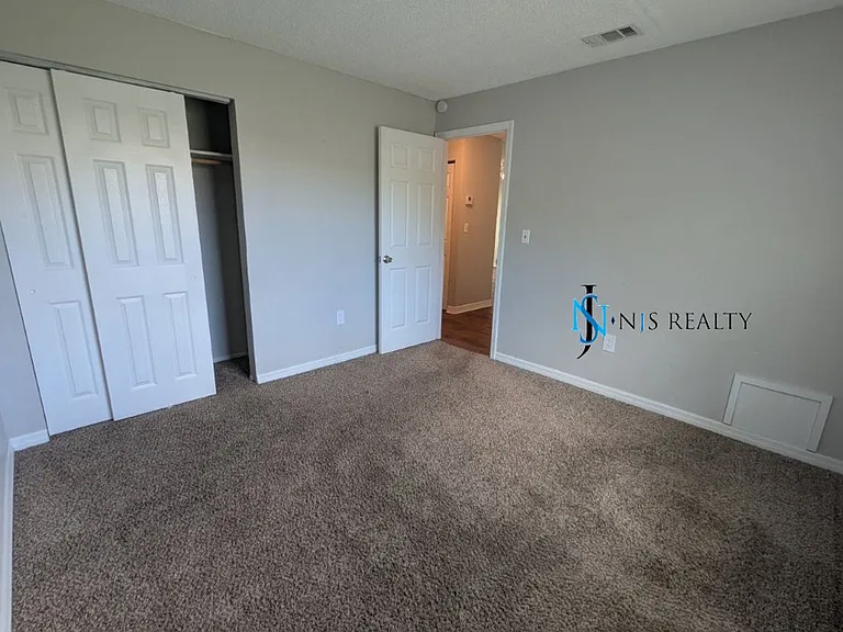 3153 Lodi Dr — Photo 13