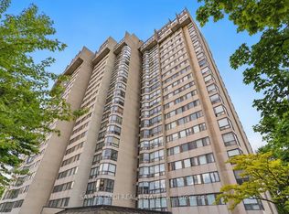 200 Robert Speck Pkwy #1203, Mississauga, ON