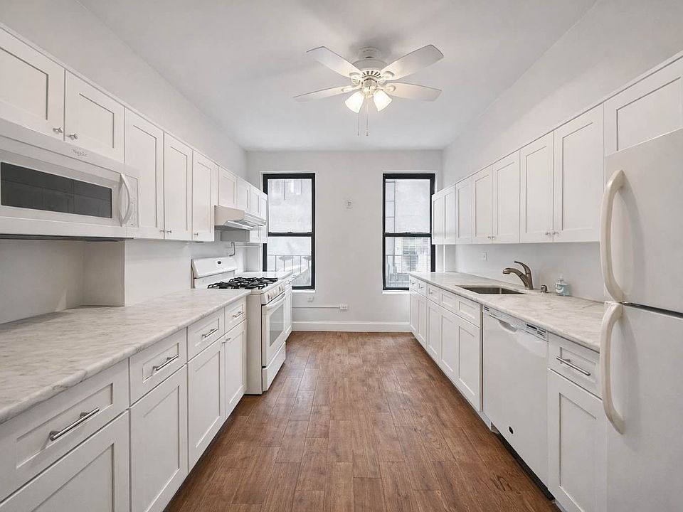 1st image of 450 E 88th St APT 2