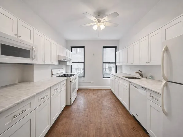 450 East 88th Street image 1 of 1