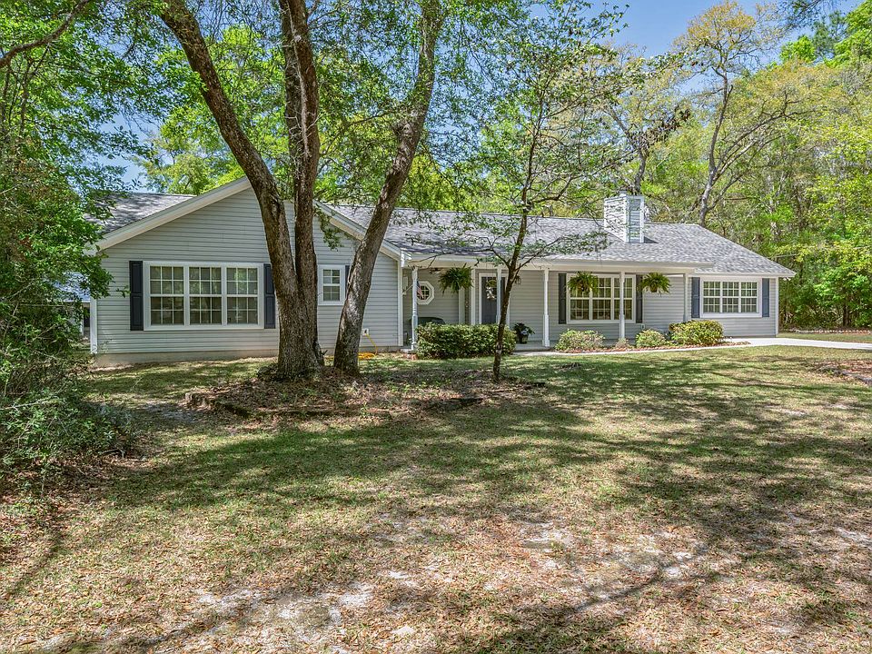 1st image of 77 Carolina Ct