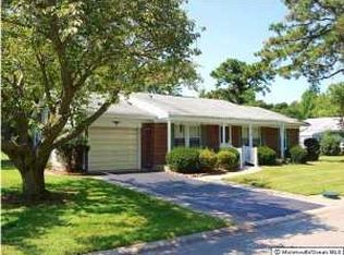 15 Franklin Ln, Whiting, NJ 08759