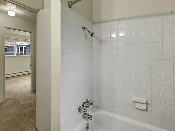 5th image of 7847 Jewel Lake Rd #9005