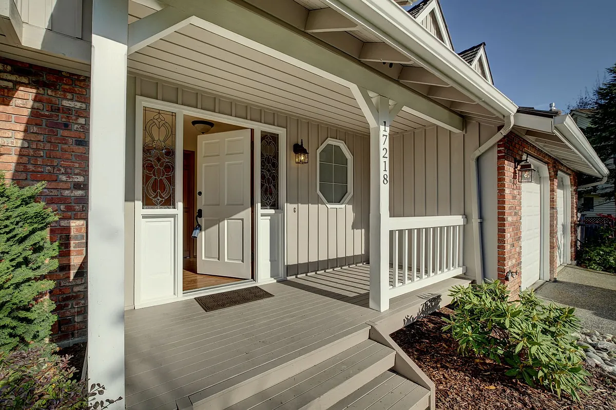 Building Photo - 17218 SE 46th Pl