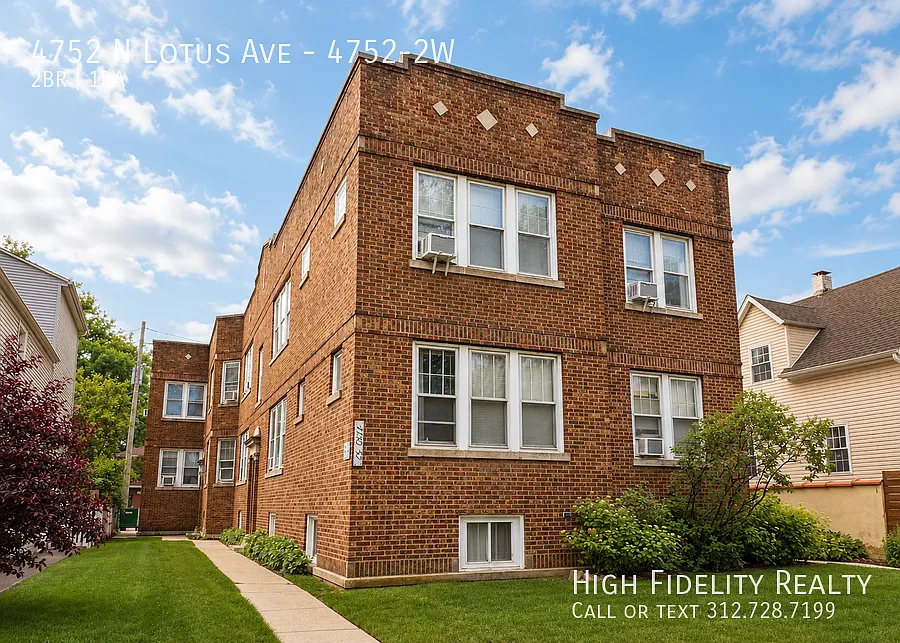 4752 N Lotus Ave #2W