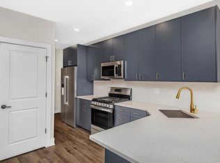 936 W Cornelia Ave #2, Chicago, IL 60657