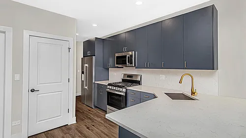 936 W Cornelia Ave #2 Photo 1