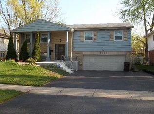 1111 Coach Rd, Homewood, IL 60430