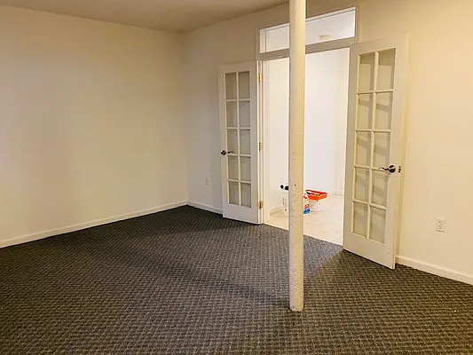 Rented by Bank Neary | media 21