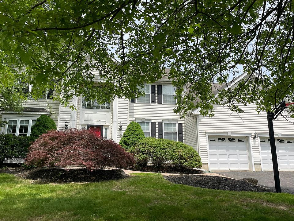 1st image of 24 Wendover Rd